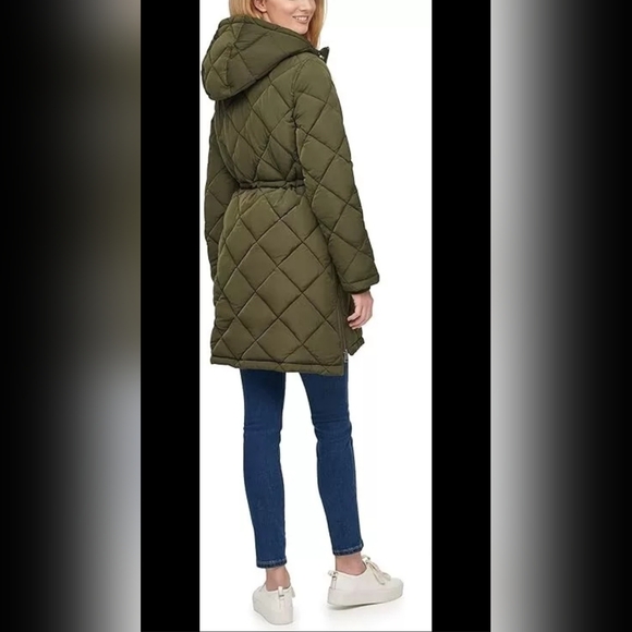NWT Levi's Women's Sherpa Lined Long Hooded Parka Green Size M - Picture 2 of 6
